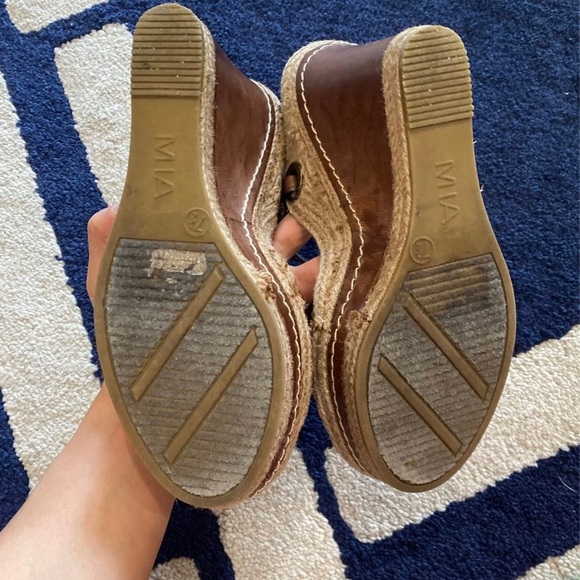 Wedge Sandles - Picture 3 of 5